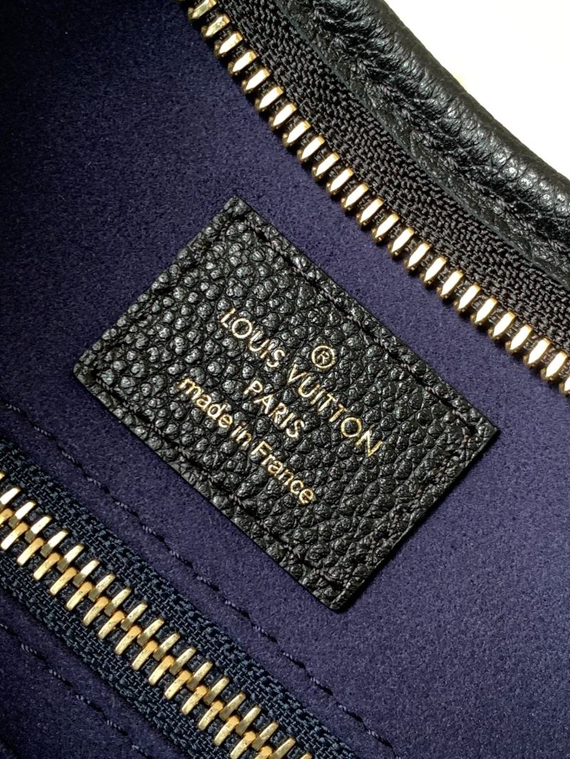 Louis Vuitton Hobo Bags